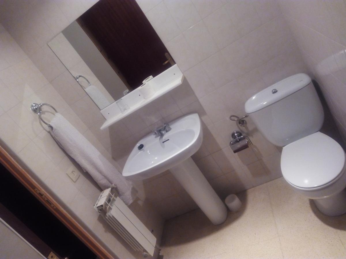 Hostal El Tropezon Matallana de Valmadrigal Esterno foto