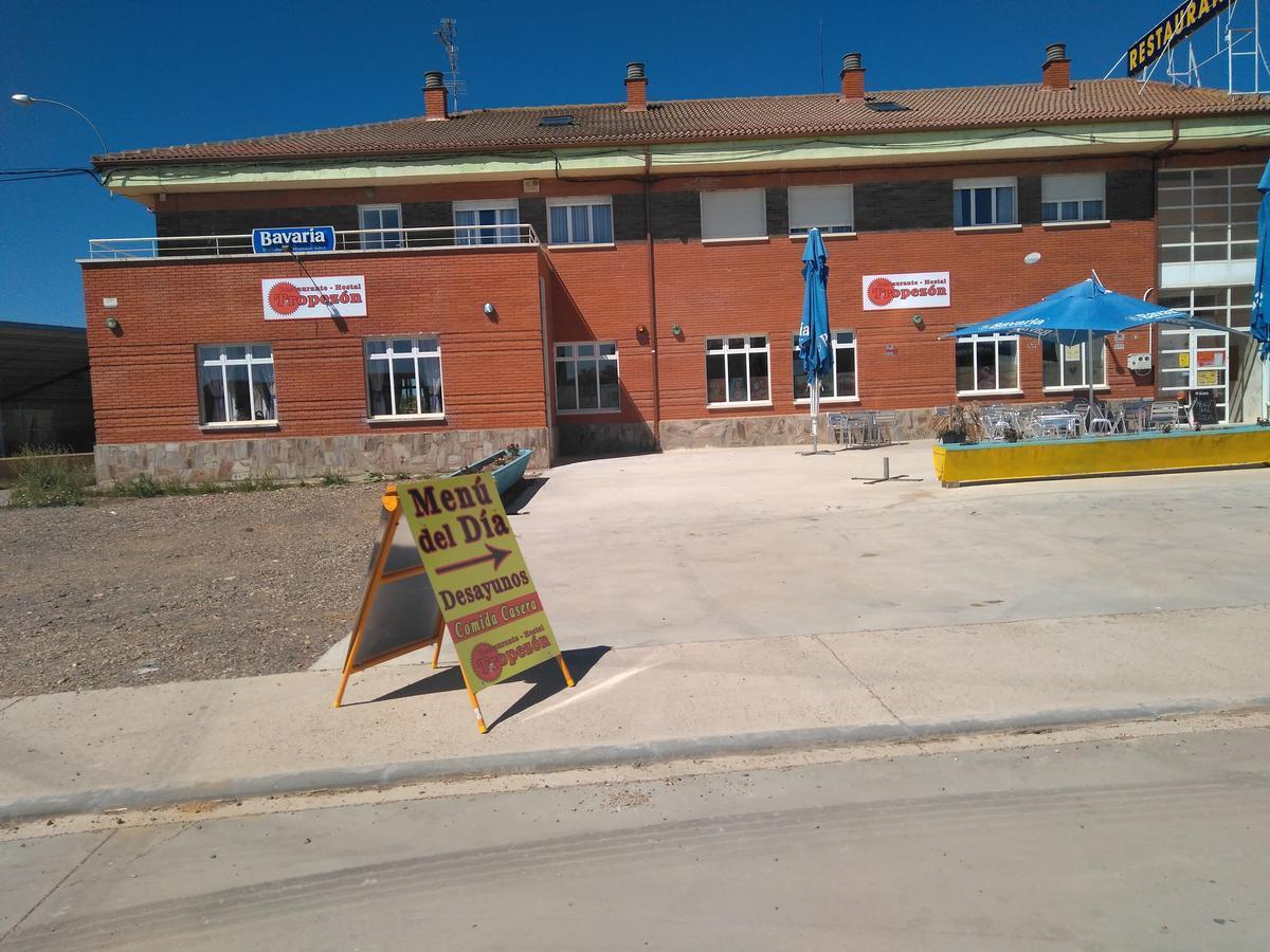 Hostal El Tropezon Matallana de Valmadrigal Esterno foto