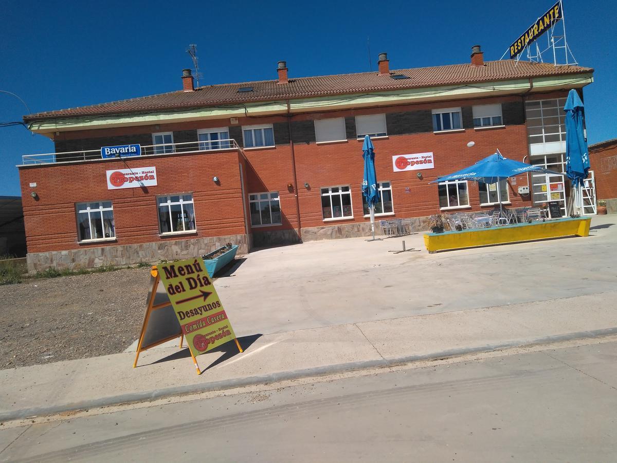 Hostal El Tropezon Matallana de Valmadrigal Esterno foto