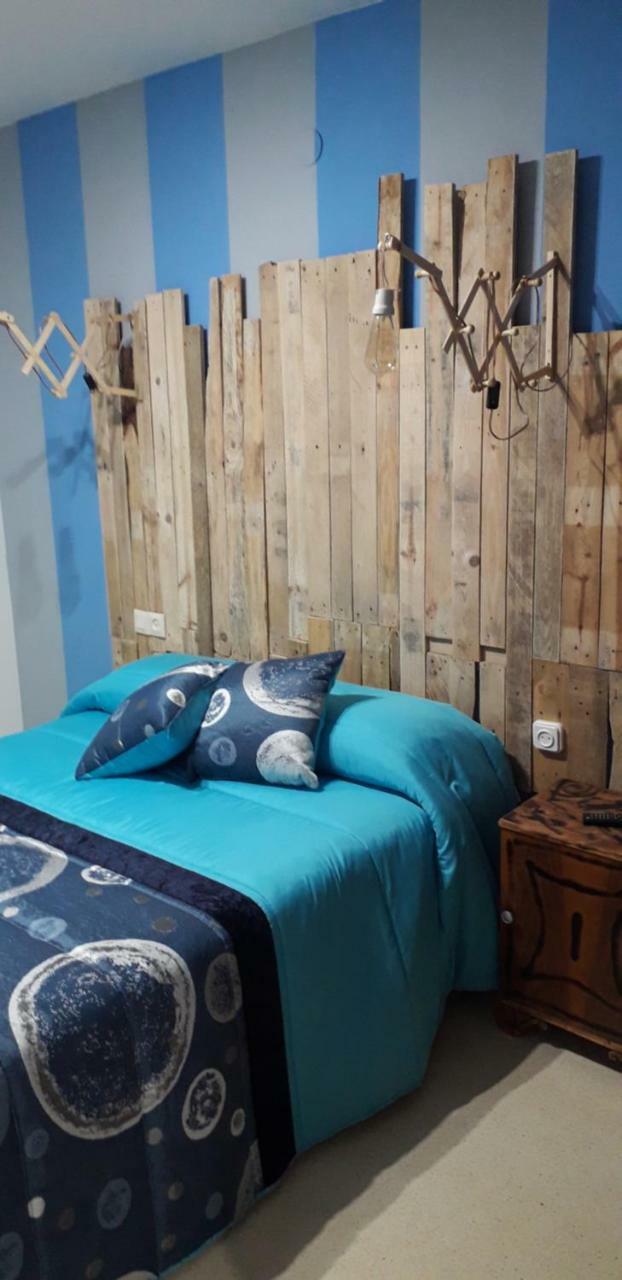 Hostal El Tropezon Matallana de Valmadrigal Esterno foto